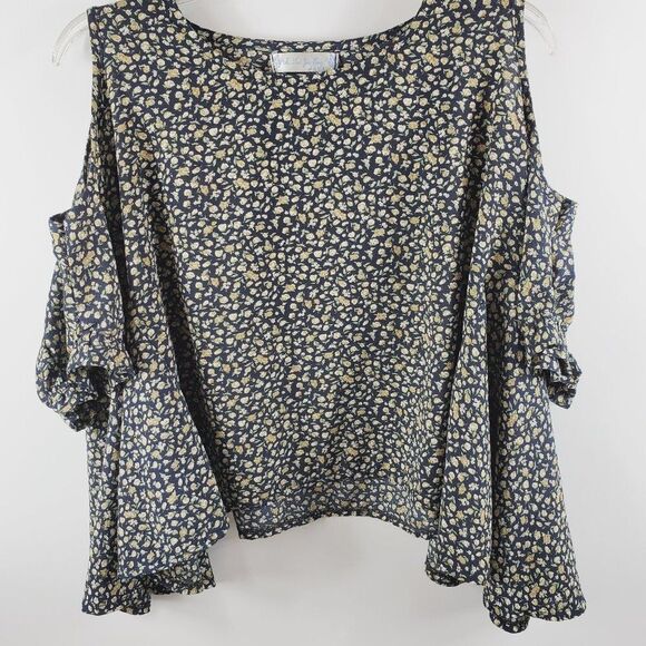 Unbranded Tops - Asymmetrical Navy Floral Cold Shoulder Top + Short Billowy Ruffled Sleeves Sz S